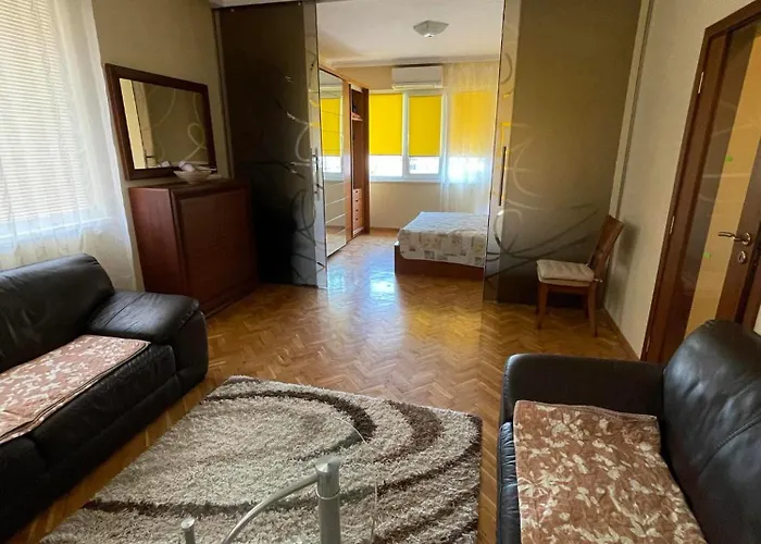Apartment Sunny Cozy Flat In The Centre, Close To Beach, 4 Rooms, 105sqm *